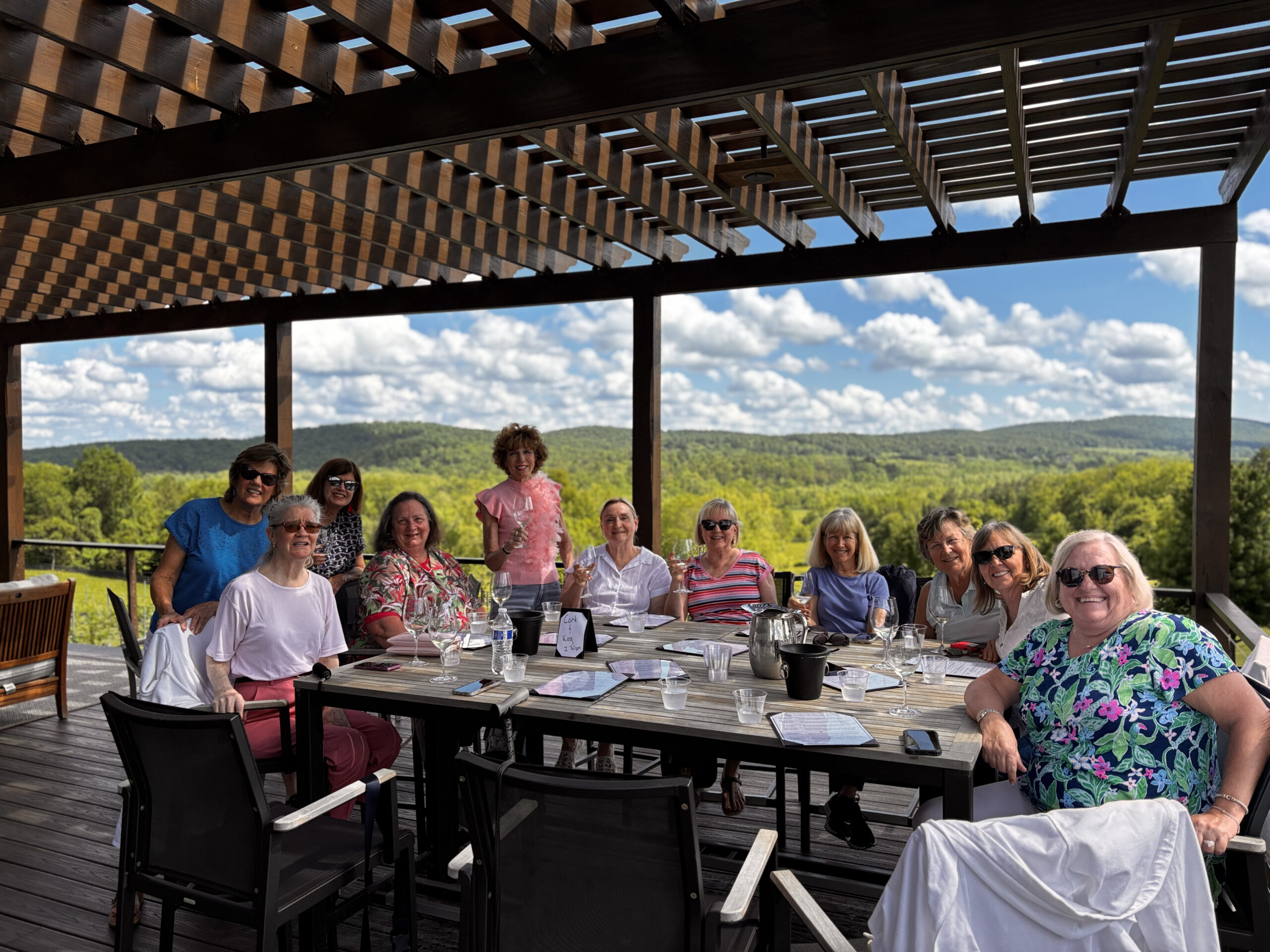 DiVine Wine Tour - Cork & Keg Tours